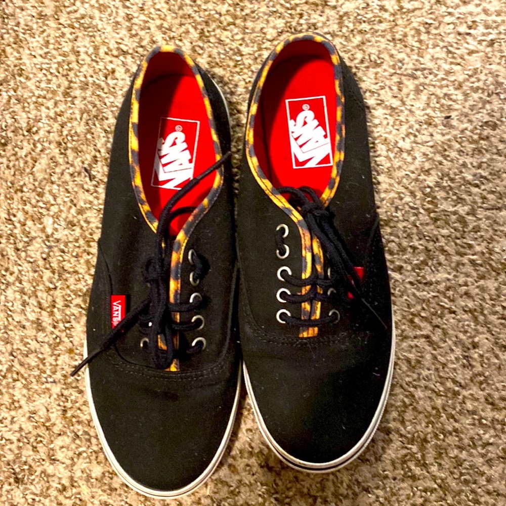 Leopard vans